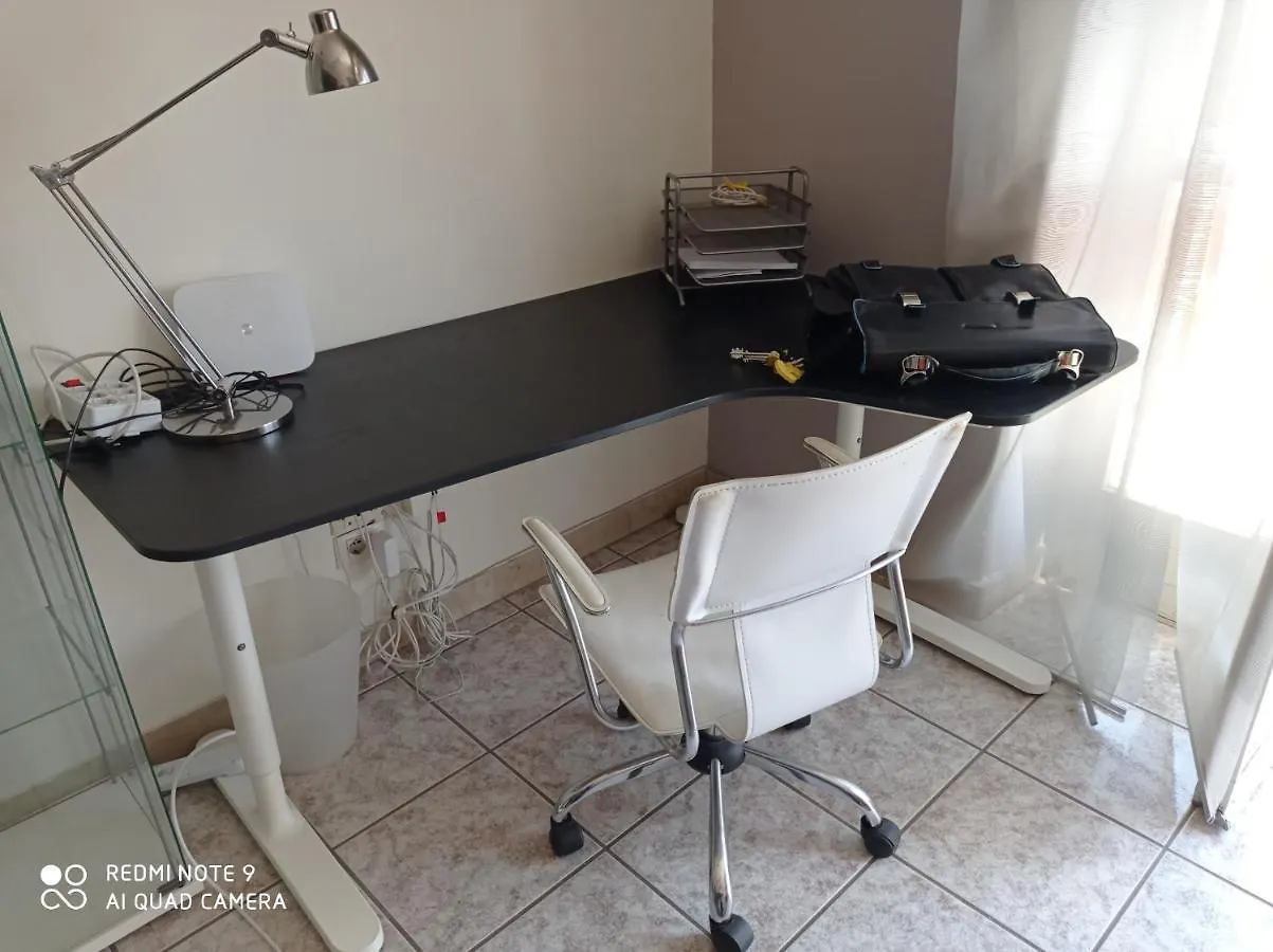 Appartement La Casa Del Professore Catánia Italië